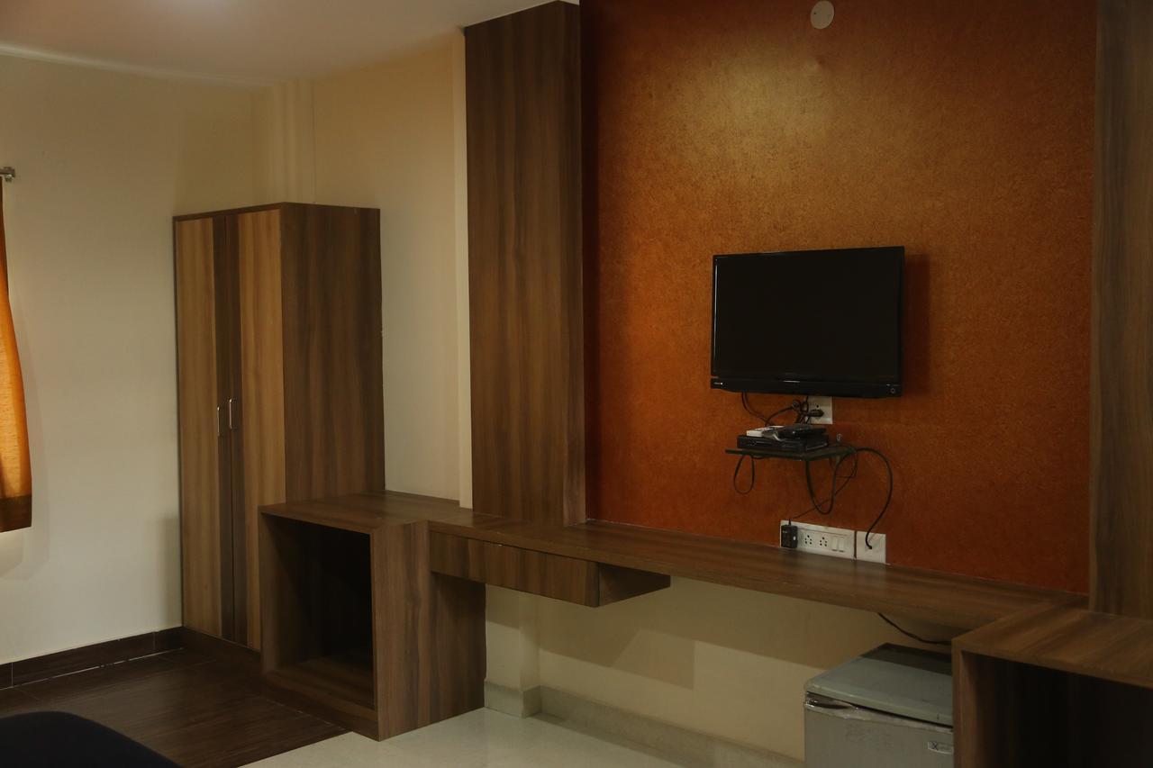 Hotel Dwaraka Paradise Haydarabad Dış mekan fotoğraf